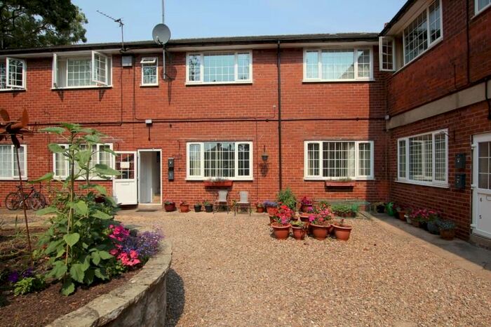 2 Bedroom Flat To Rent In Molescroft Mews, Beverley, HU17