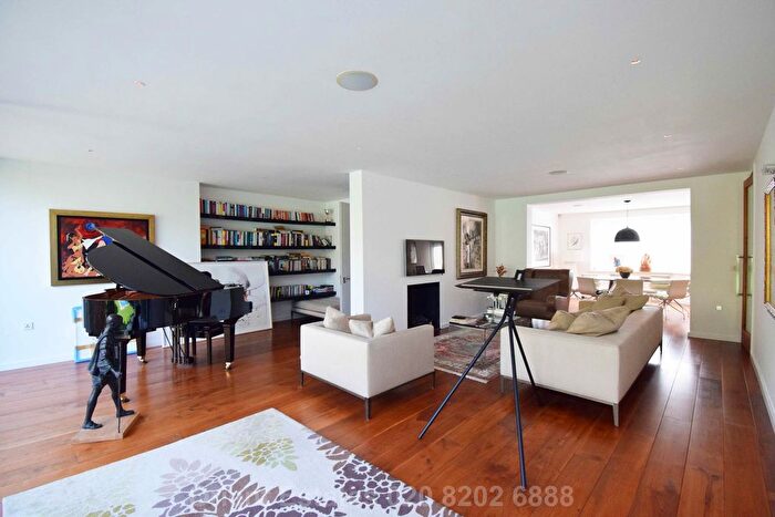 5 Bedroom Detached House To Rent In Uphill Road, Mill Hill, NW7