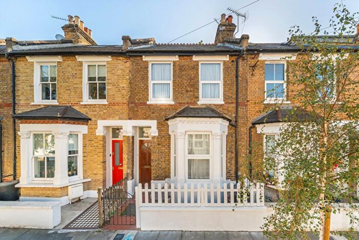 2 Bedroom Terraced House For Sale In Graveney Road, Tooting, SW17
