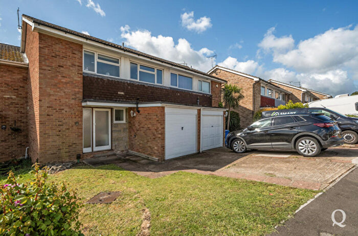 3 Bedroom Terraced House For Sale In Clive Road, Sittingbourne, Kent, ME10