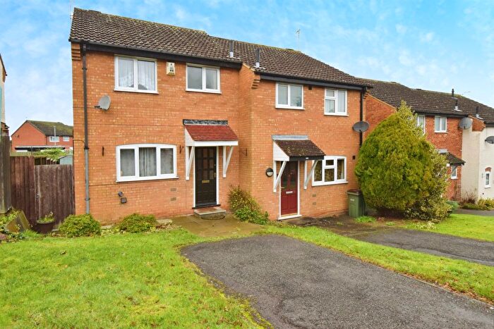 2 Bedroom Semi-Detached House For Sale In Malham Way, Oadby, Leicester, LE2