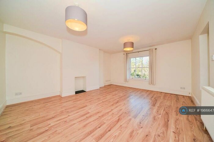 2 Bedroom Flat To Rent In Lewisham, Lewisham, SE13
