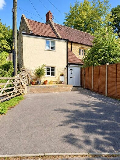 3 Bedroom End Terrace House For Sale In Draycott Road, Shepton Mallet, Somerset, BA4