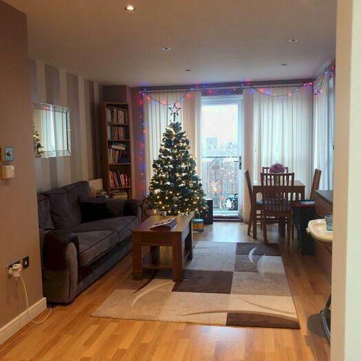 2 Bedroom Flat To Rent In Chancellor Way, Dagenham RM8