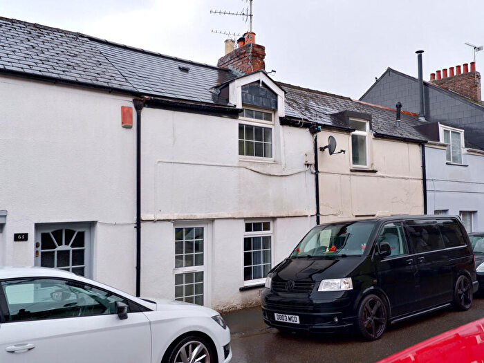 2 Bedroom Terraced House For Sale In Underwood Road, Plymouth, Devon, PL7