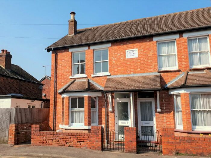 3 Bedroom Semi-Detached House To Rent In Crown Street, Egham, TW20
