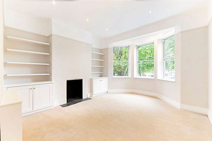2 Bedroom Flat To Rent In Parsons Green, London, SW6