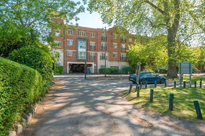 1 Bedroom Apartment For Sale In Grenfell Road, Maidenhead, SL6