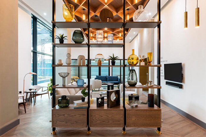 3 Bedroom Flat To Rent In Ten Degrees, Croydon, CR0