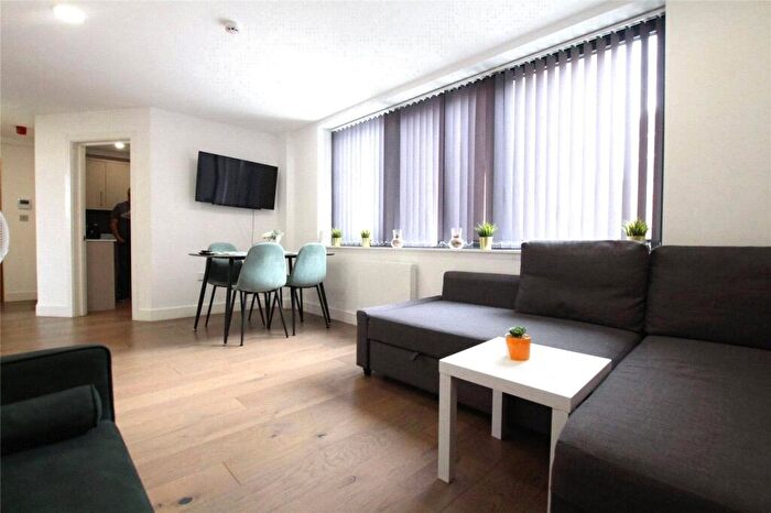 1 Bedroom Apartment To Rent In Olive Grove House, Fieldgate Street, London, E1