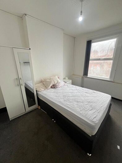 Studio To Rent In Room, Baker Street, Luton, Bedfordshire, LU1