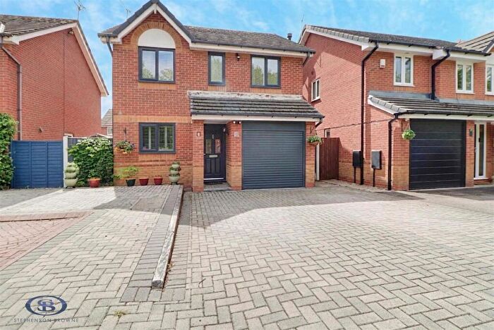 3 Bedroom Detached House For Sale In Turner Close, Crewe, CW1