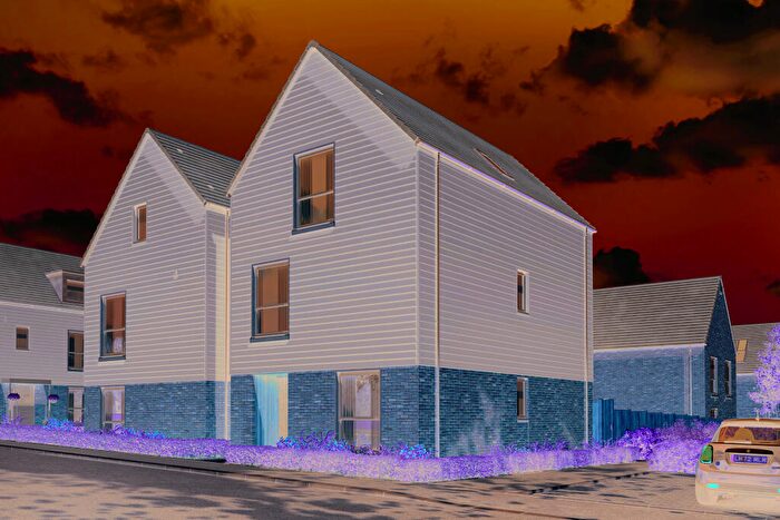 4 Bedroom Detached House For Sale In , Blunsdon Hill, SN26