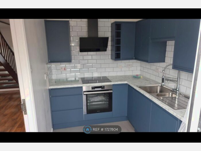 3 Bedroom Terraced House To Rent In London, London, SE28