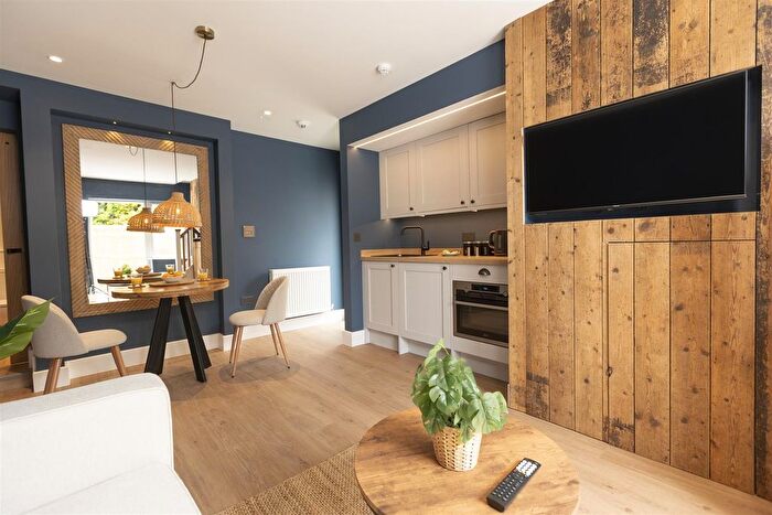 1 Bedroom Flat To Rent In London Road, Headington, OX3