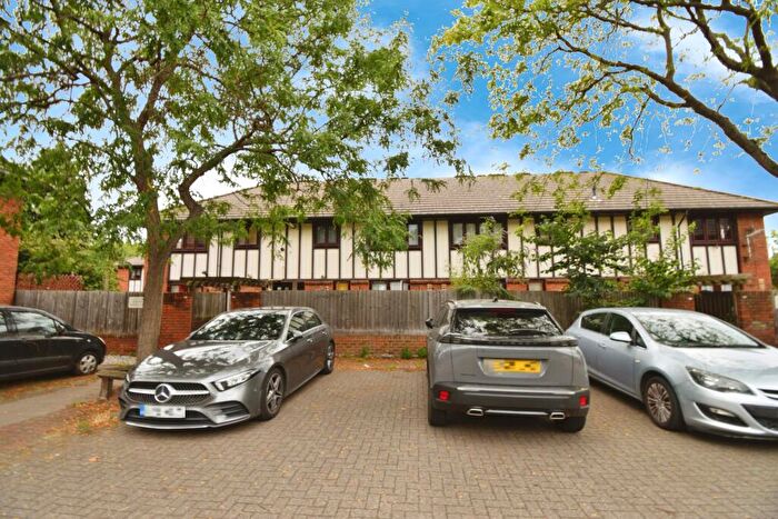 1 Bedroom Flat To Rent In Cyprus Place, Beckton, London, E6