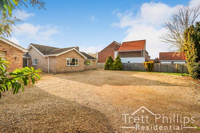 5 Bedroom Detached Bungalow To Rent In Cross Road, Swanton Abbott, Norwich NR10