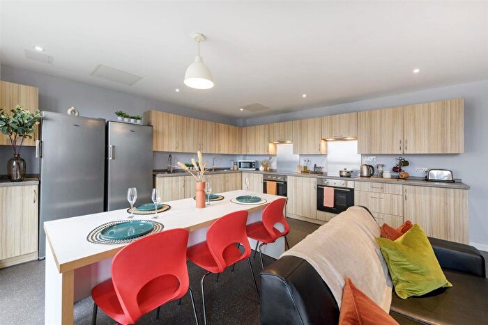 1 Bedroom Flat To Rent In St. James Road, Glasgow, G4