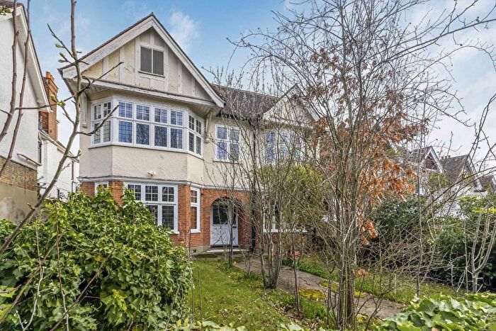 2 Bedroom Flat To Rent In Corfton Road, Ealing, W5