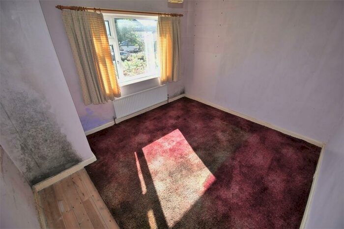 2 Bedroom Semi-Detached Bungalow For Sale In Belton Grove, Birchencliffe, Huddersfield, HD3