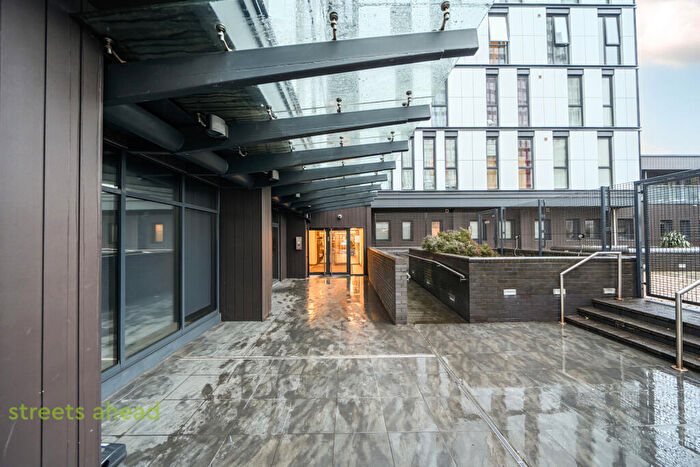 2 Bedroom Apartment For Sale In Masons Avenue, East Croydon, Central Croydon, CR0