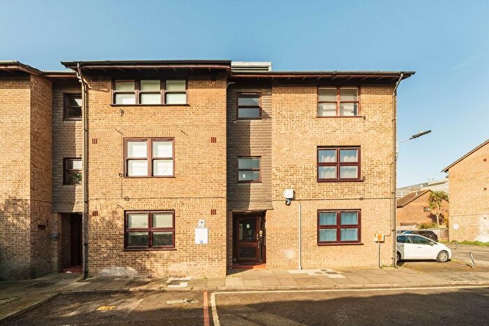 Studio To Rent In Spencer Mews, Hammersmith, W6