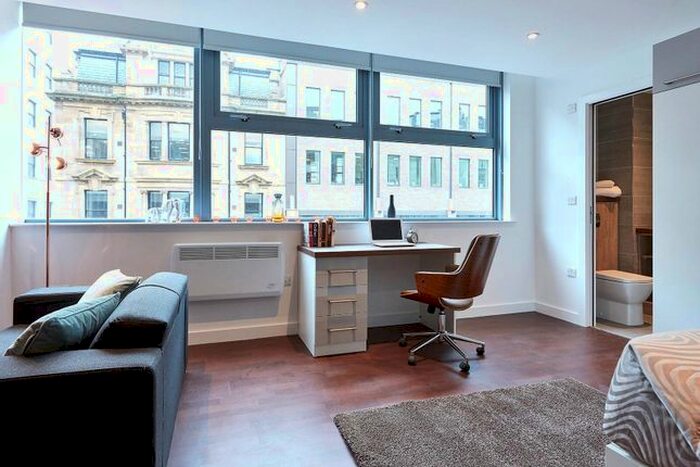 Studio To Rent In Apt, South Parade #, LS1