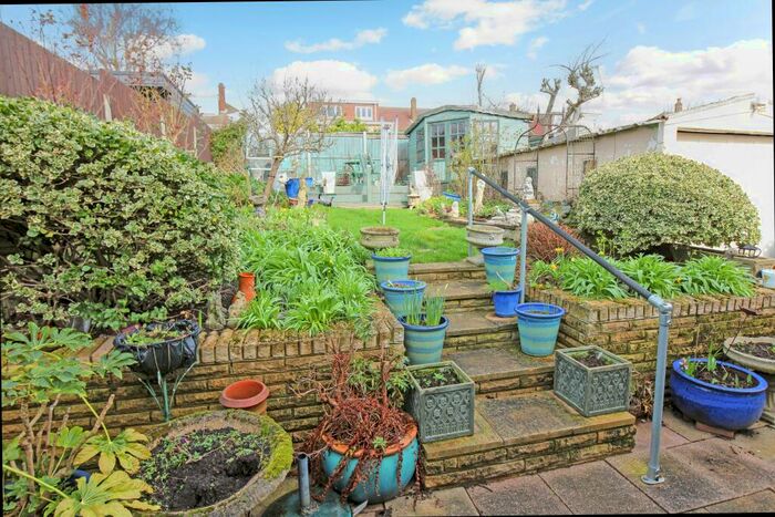 2 Bedroom Semi-Detached Bungalow For Sale In Western Road, Nazeing, EN9