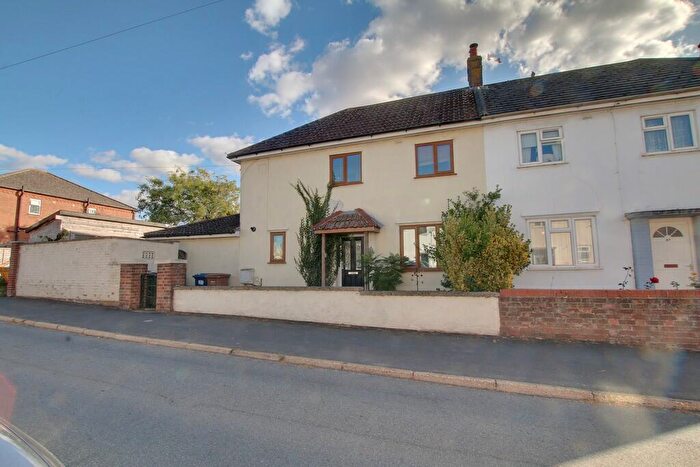 3 Bedroom Semi-Detached House For Sale In Westbourne Road, Chatteris, PE16
