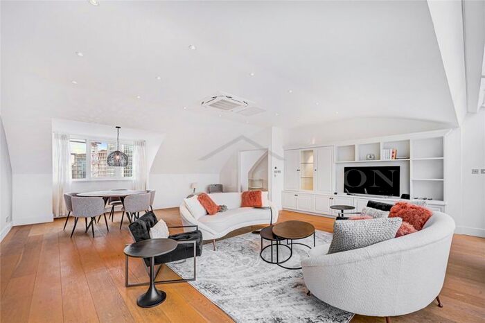 3 Bedroom Flat To Rent In Artillery Mansions, Westminster, London, SW1H