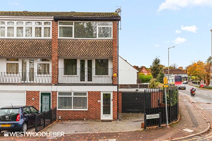 3 Bedroom Town House For Sale In Church View, Broxbourne, EN10