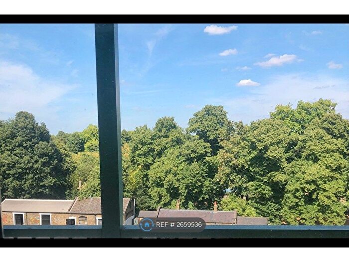 1 Bedroom Flat To Rent In Mark House, London, E2