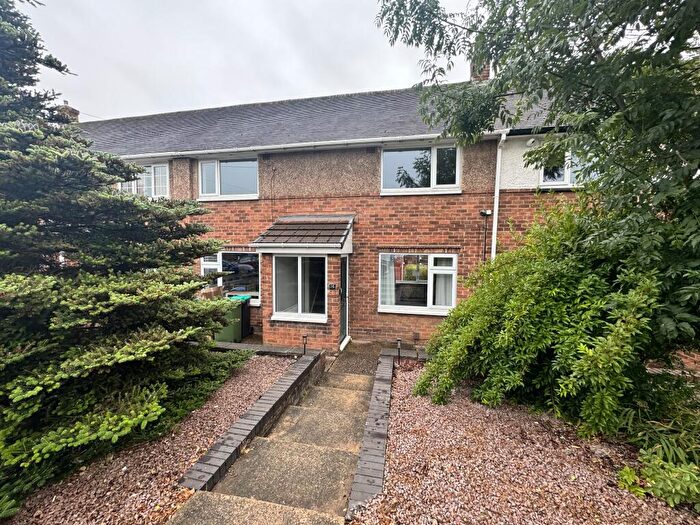 3 Bedroom House To Rent In Burlington Drive, NG19