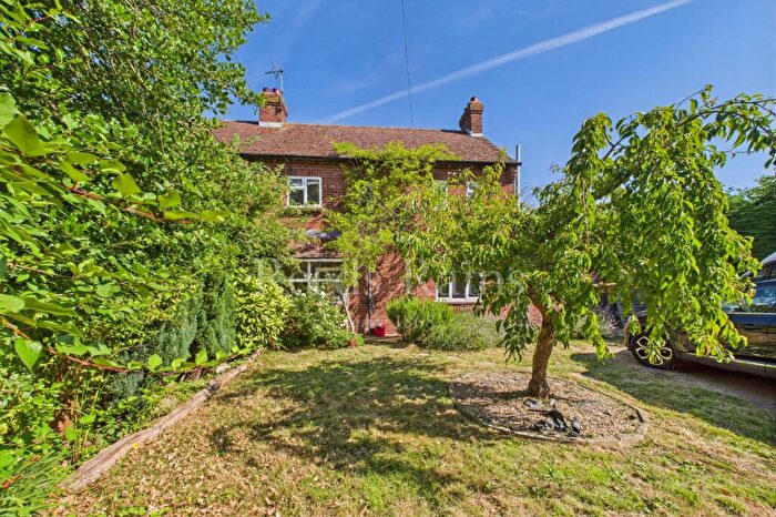 3 Bedroom End Of Terrace House To Rent In Gills Road, South Darenth, Dartford, Kent, DA4