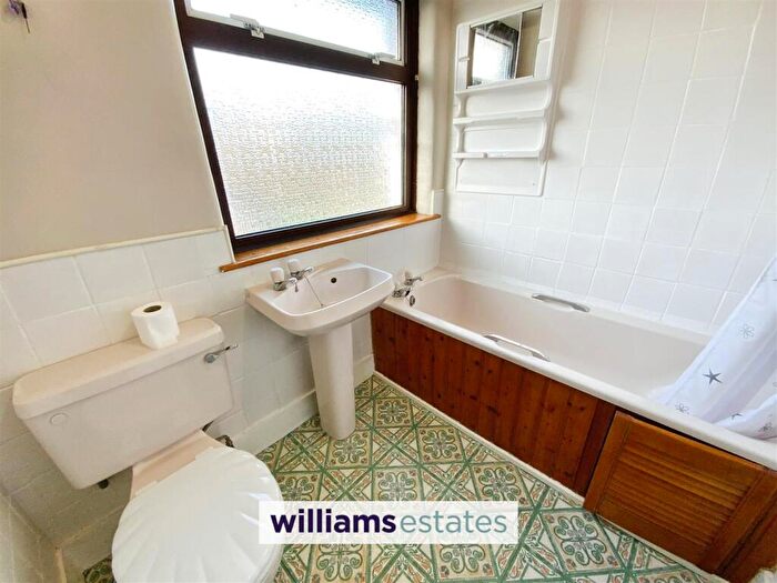 3 Bedroom Terraced House For Sale In Wynne Close, Rhuddlan, Rhyl, LL18