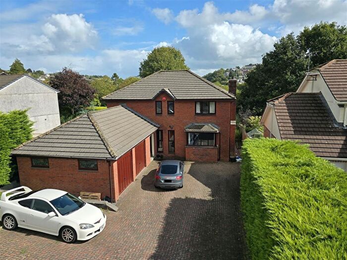 5 Bedroom Detached House For Sale In St. Cuthbert Close, Launceston, PL15