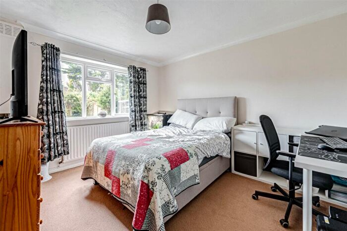 2 Bedroom Flat For Sale In Gaisford Close, Worthing, West Sussex, BN14