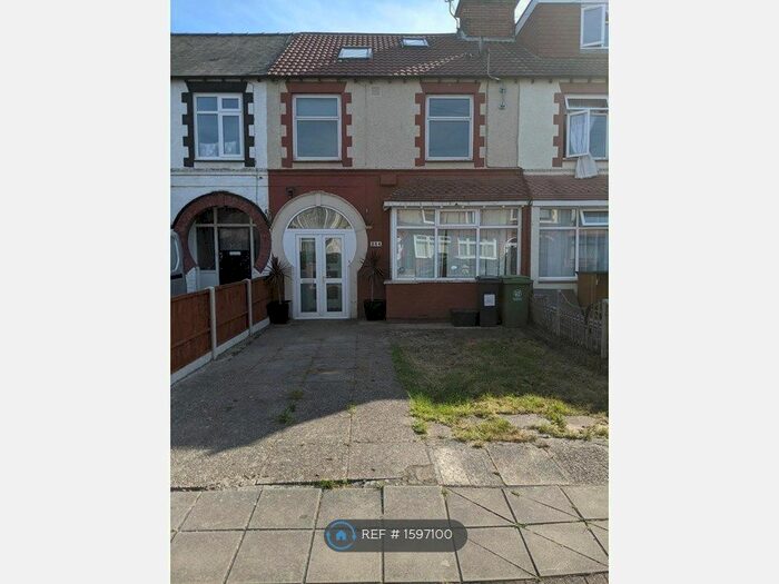 4 Bedroom Terraced House To Rent In Chatsworth Avenue, Portsmouth, PO6