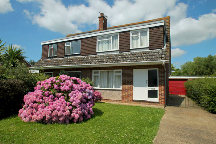 4 Bedroom Semi Detached House To Rent In Bramshaw Road, Canterbury, CT2