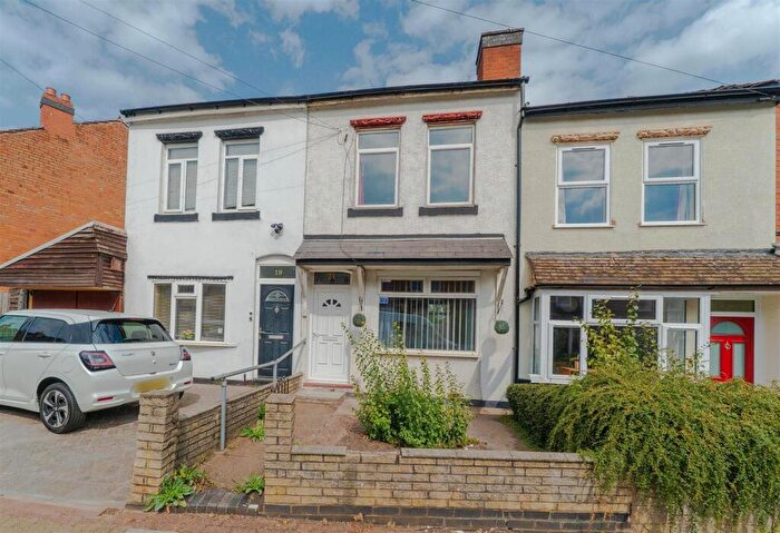 3 Bedroom Terraced House For Sale In Windsor Road, Stirchley, Birmingham, B30