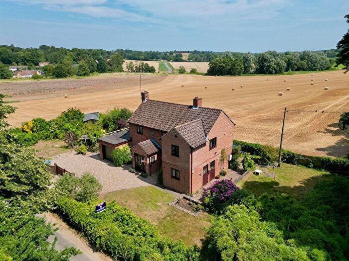 3 Bedroom Detached House For Sale In The Street, Little Bealings, Woodbridge, IP13