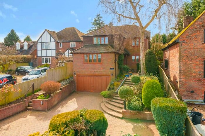 4 Bedroom Detached House For Sale In Chartridge, Buckinghamshire, HP5