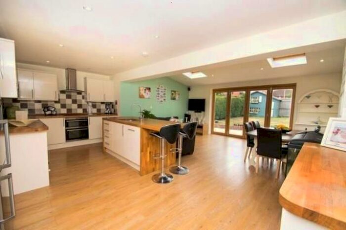 3 Bedroom Semi-Detached House To Rent In Benson, Oxfordshire, OX10
