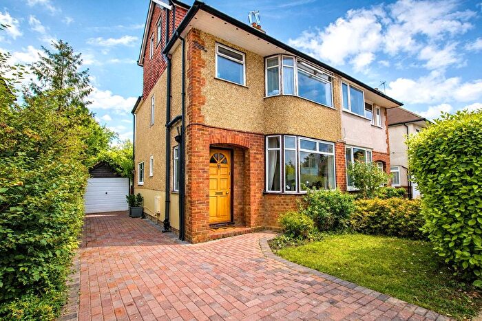 4 Bedroom Semi-Detached House For Sale In Byrefield Road, Guildford, Surrey, GU2