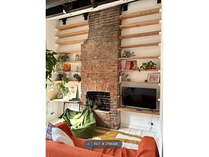 2 Bedroom Flat To Rent In Columbia Road, London, E2