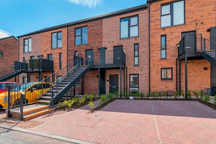 2 Bedroom Flat To Rent In Cunningham Square, Portobello, Edinburgh, EH15