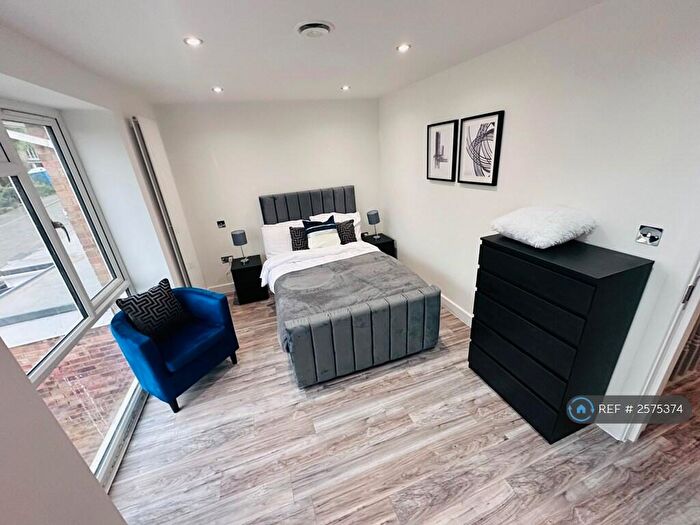 4 Bedroom Semi Detached House To Rent In Runnelfield Harrow, Harrow, HA1