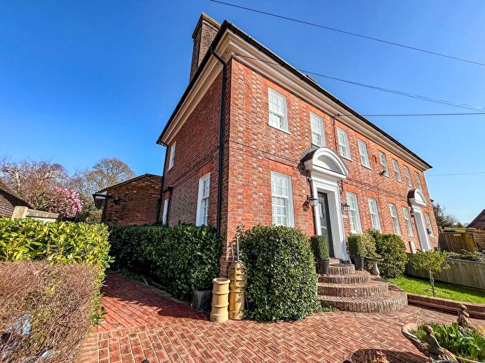 3 Bedroom Semi-Detached House For Sale In The Street, Sedlescombe, TN33