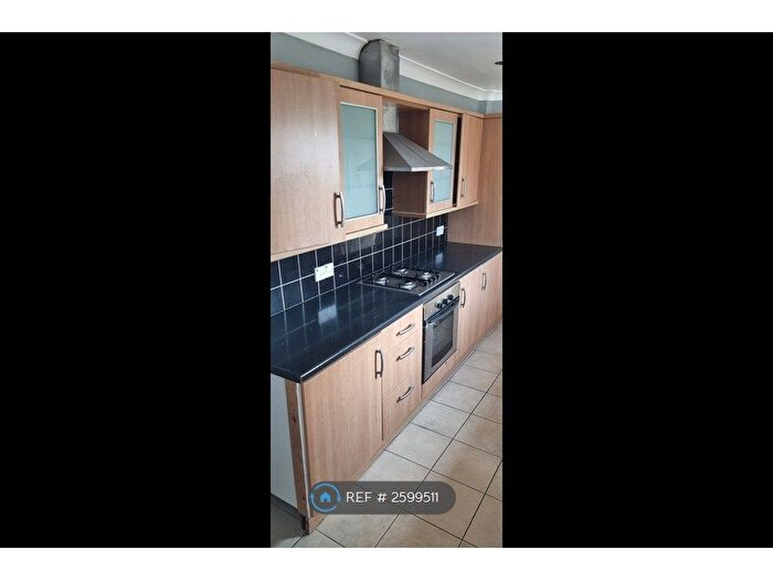 2 Bedroom Flat To Rent In Beulah Road, Thornton Heath, CR7