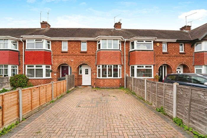 3 Bedroom Terraced House For Sale In Arrowsmith Avenue, Worcester, Worcestershire, WR2